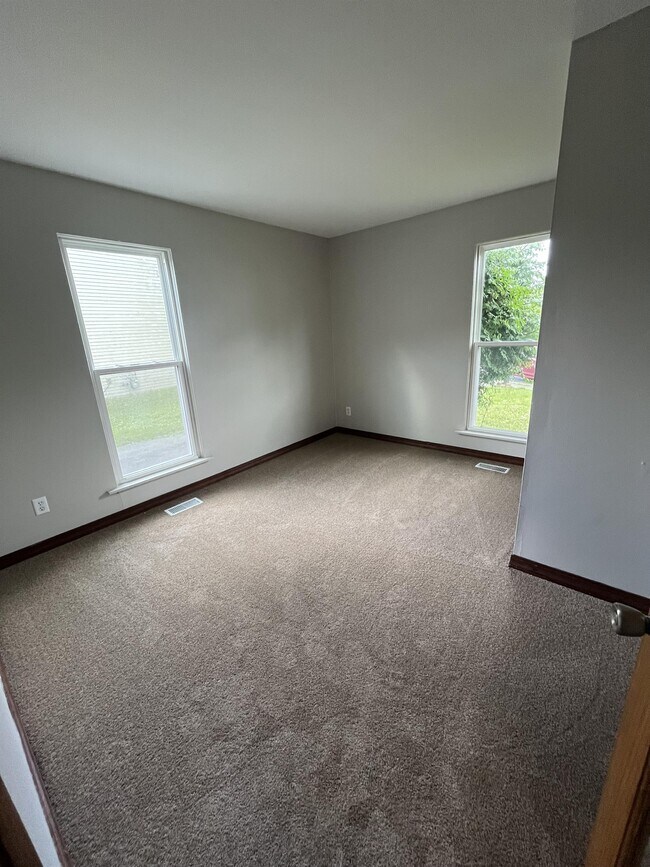 6014 Polk Ct, Merrillville, IN 46410 House Rental in Merrillville, IN