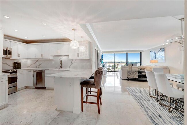 Foto del edificio - 3300 S Ocean Blvd