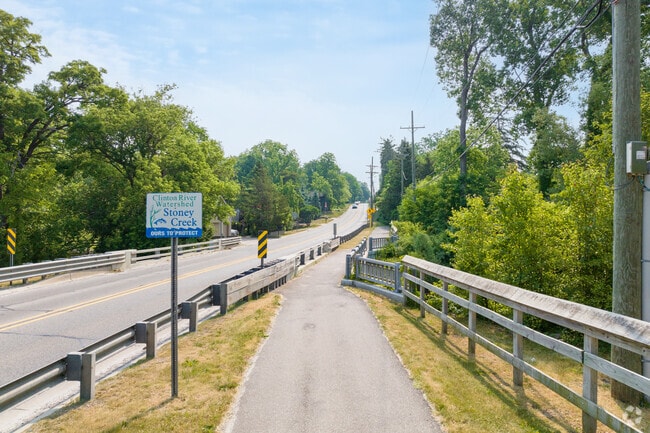 Clinton River Watershed and Stoney Creek bridge on Runyon Road.