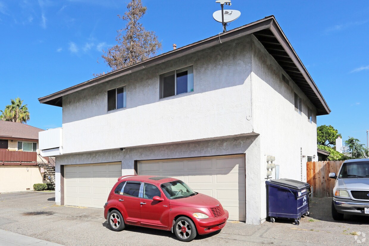 Building Photo - 7082 Heil Ave