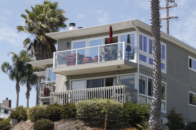 Building Photo - 33816 Castano Dr
