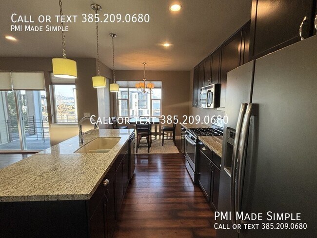 Foto del edificio - Charming 4-Bed Saratoga Springs Townhome w...