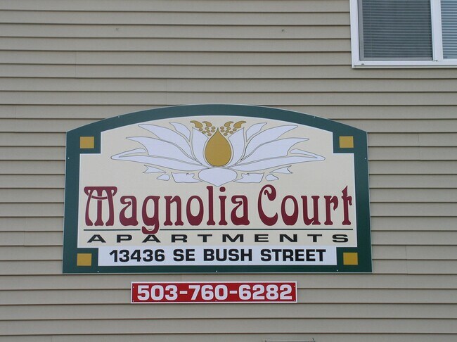Magnolia Court - Portland, Oregón - Magnolia Court