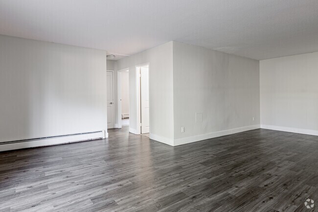 2 chambres, 1 salle de bain - 1 035 pi2 - Salon - 1126-1154 Adelaide Street North