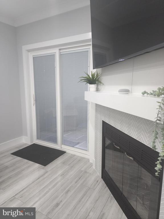 Building Photo - 255 S Pickett St