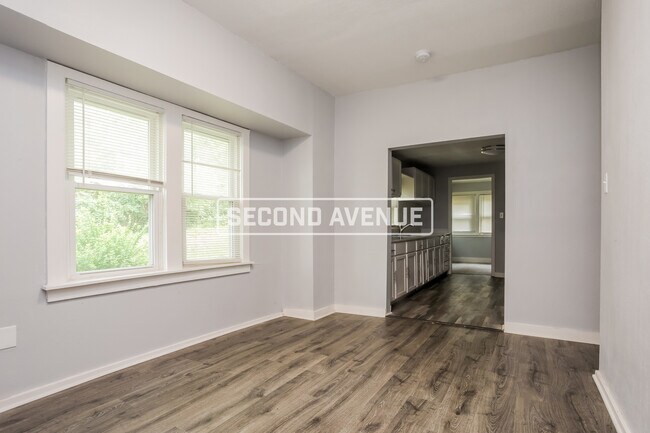 Building Photo - 1037 Metropolitan Ave