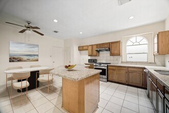 Building Photo - 16326 Brush Meadow Ct