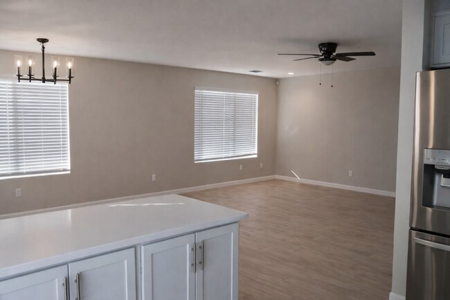 Foto del edificio - 71503 Sunflower Dr