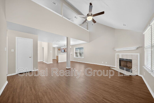 Foto del edificio - 1028 Gate Creek Ln