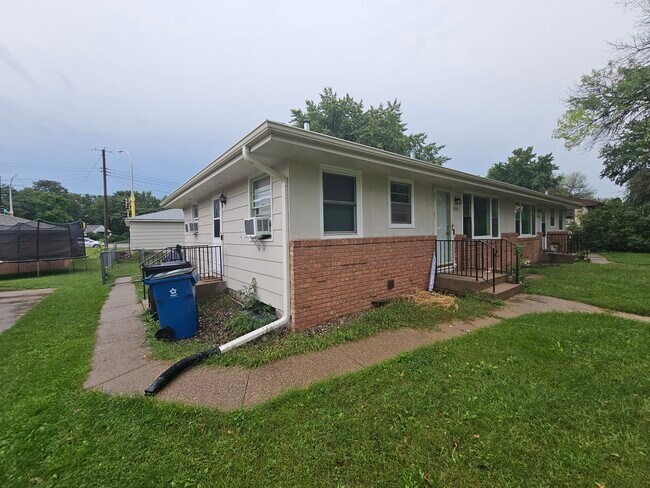 Foto del edificio - 7891 Firwood Way NE