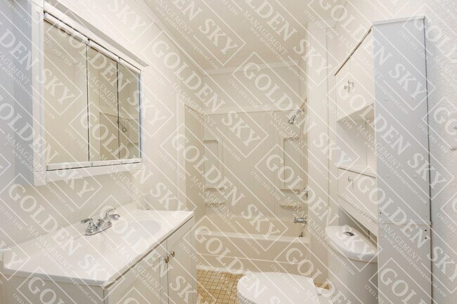 Foto del edificio - 628 W Memorial Dr