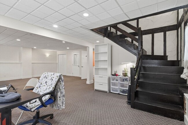 Building Photo - 178 Exeter