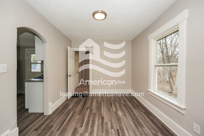 Foto del edificio - 1919 Widmer Ct NE