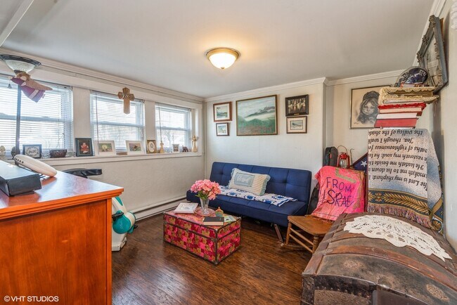 Foto del edificio - 5713 W Giddings St
