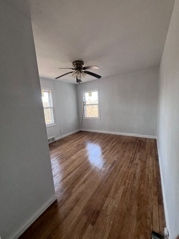 Foto del edificio - 11432 pearl Rd