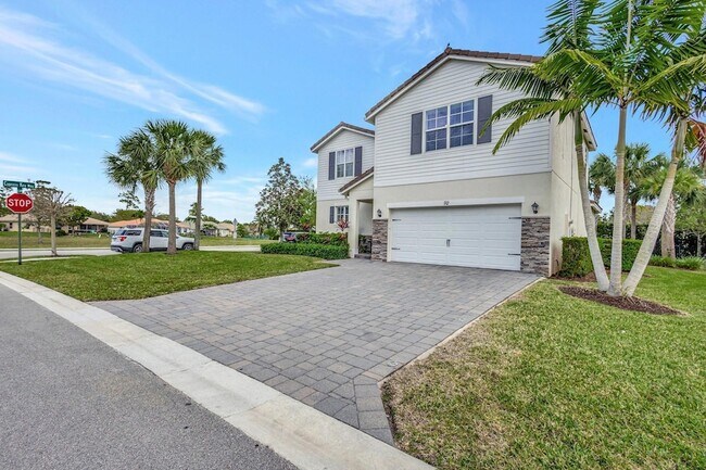 Building Photo - 92 Palmetto Ln