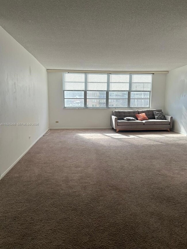 Foto del edificio - 251-174 174th St