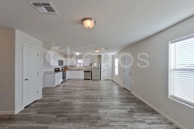 Foto del edificio - 3578 Koval Dr