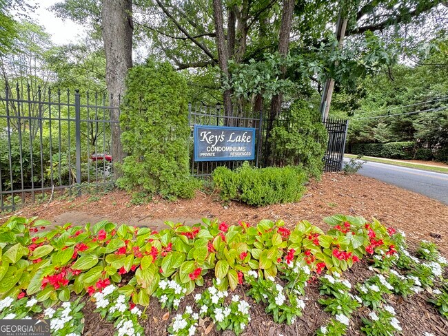 Foto del edificio - 1291 Keys Lake Dr NE