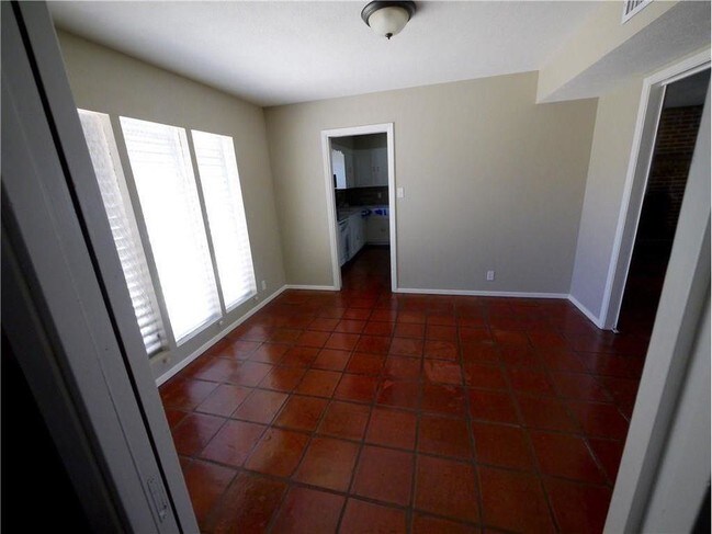 Foto del edificio - 10701 Timbergrove Ln