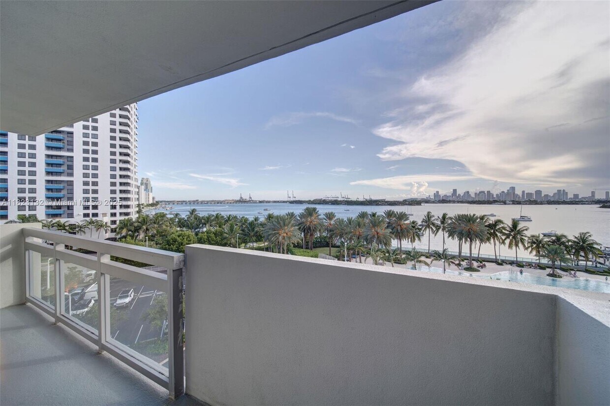 Foto principal - 1500 Bay Rd
