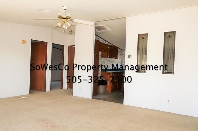 Building Photo - Cute 3 Bedroom Home with Nice Yard (Refrig...