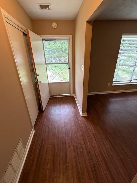 Building Photo - 1601 Salmon Dr