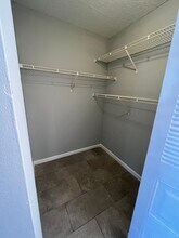 Building Photo - 718 Executive Center Dr