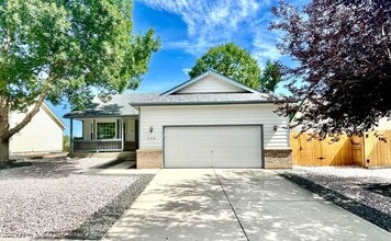 Building Photo - 348 Albion Way