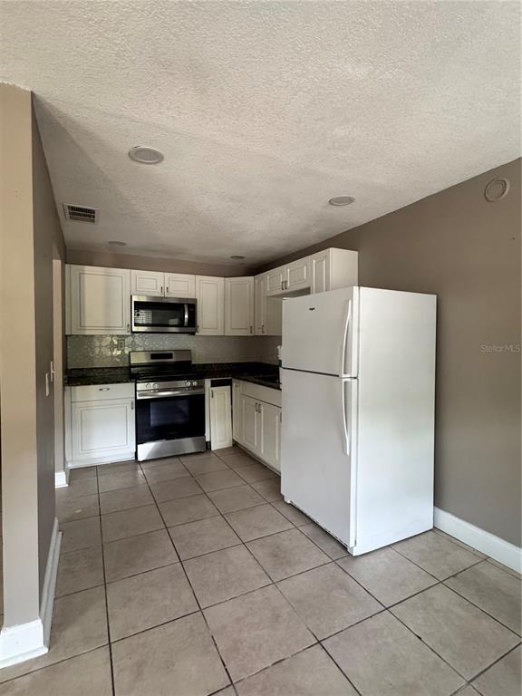 Building Photo - 932 Buccaneer Dr