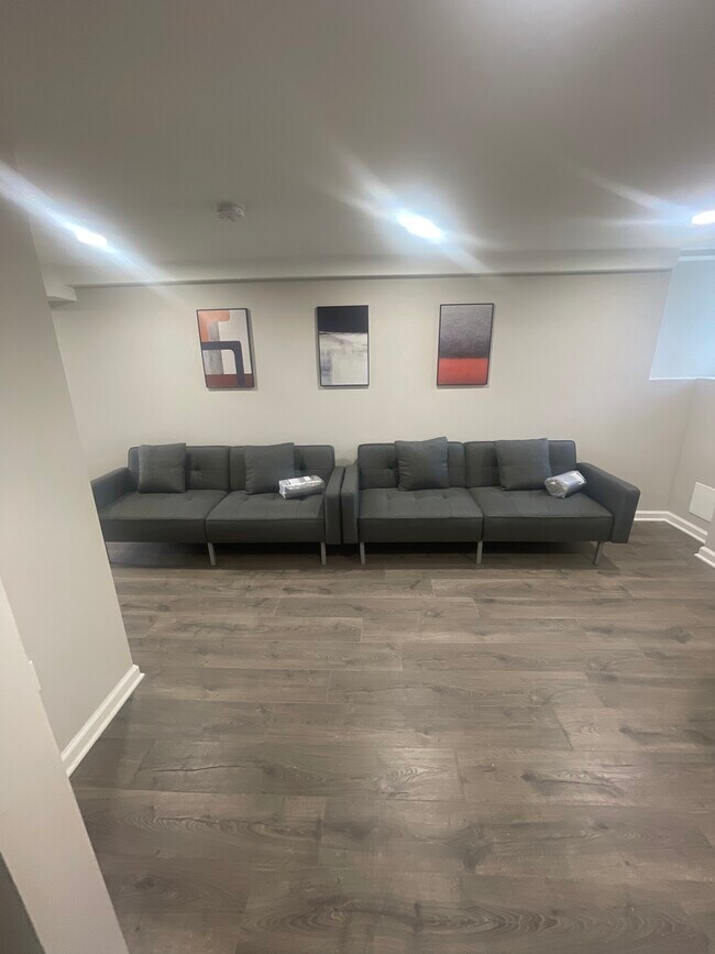 Foto del edificio - 2800 Violet Ave