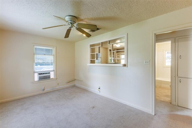 Foto del edificio - 1902 Pasadena Dr