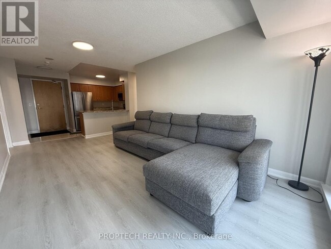 Photo du bâtiment - 1015-4978-4978 Yonge St