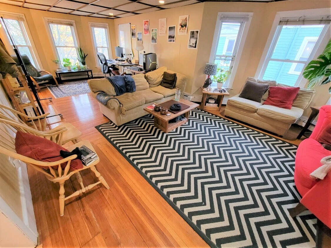 Foto principal - 95 Kidder Ave