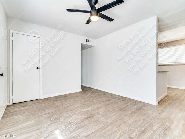 Foto del edificio - 4 br, 2 bath House - 1817 Burke Dr