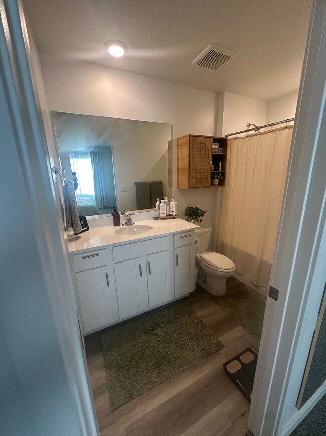 Foto del edificio - 948 Jack Dr