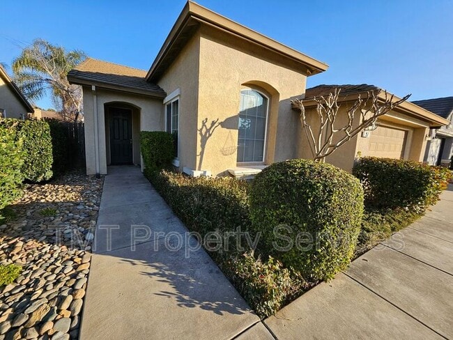 Building Photo - 257 Oriole Ln