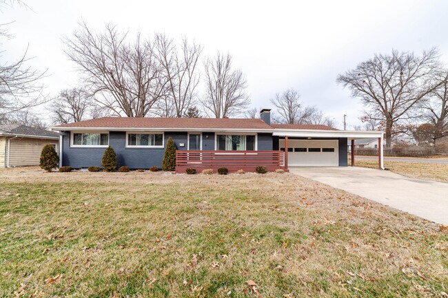 Building Photo - 2503 Highland Dr