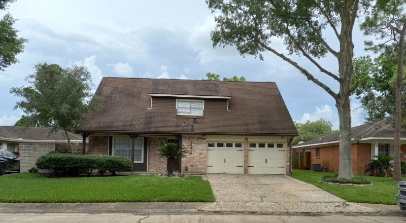 Foto principal - 15415 Poolview St