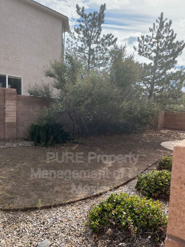 Building Photo - 10324 Calle Hermosa Pl NW