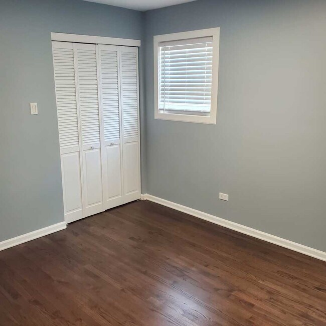 Foto del edificio - 9224 Sproat Ave