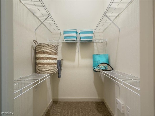 Building Photo - 2 br, 2 bath Flat - 1910 S Lamar St 912 sf