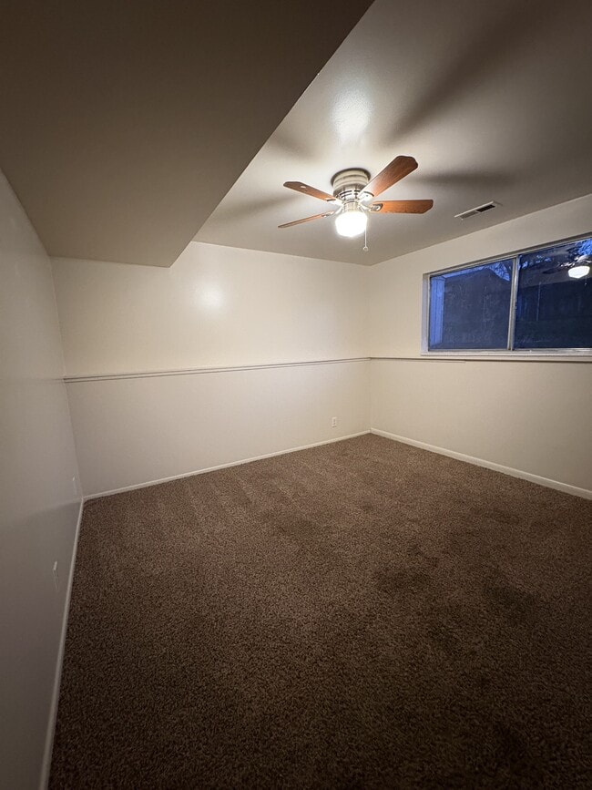 Building Photo - 1630 E 8600 S