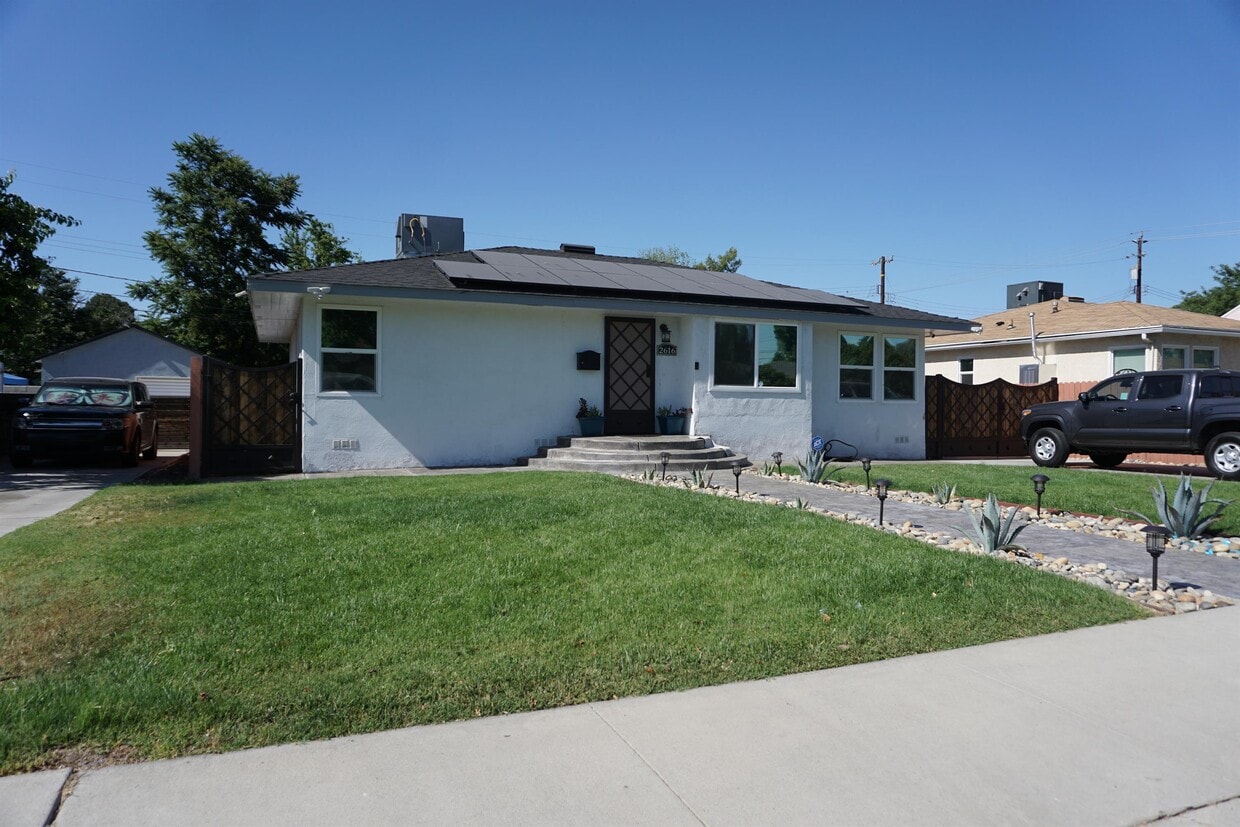 2616 Cherry St, Bakersfield, CA 93304 House Rental in Bakersfield, CA