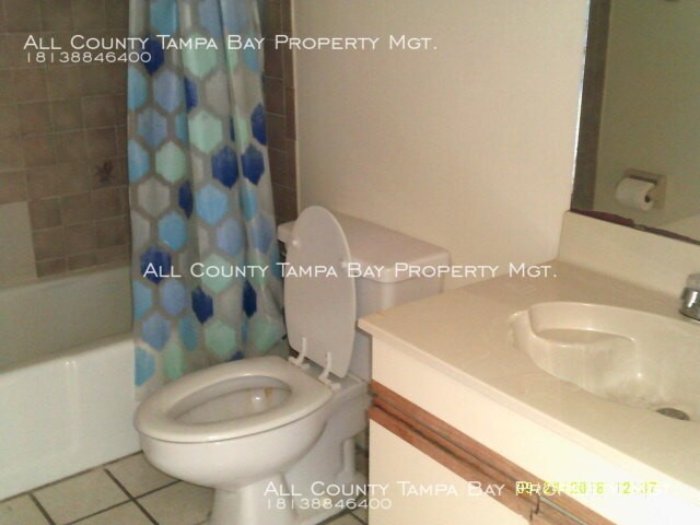 Building Photo - 1514 41st Ave E