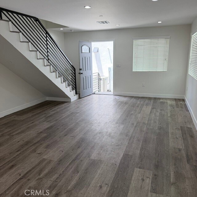 Foto del edificio - 5874 Towne Ave