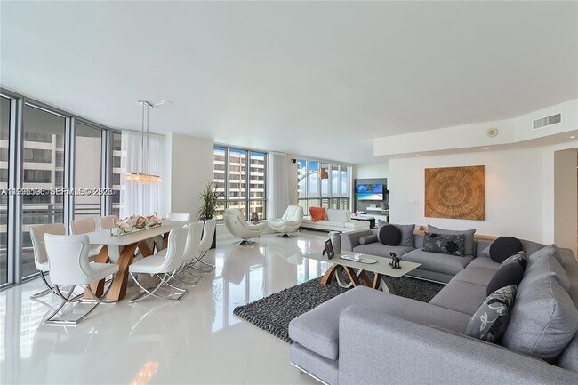 Foto del edificio - 3535 S Ocean Dr