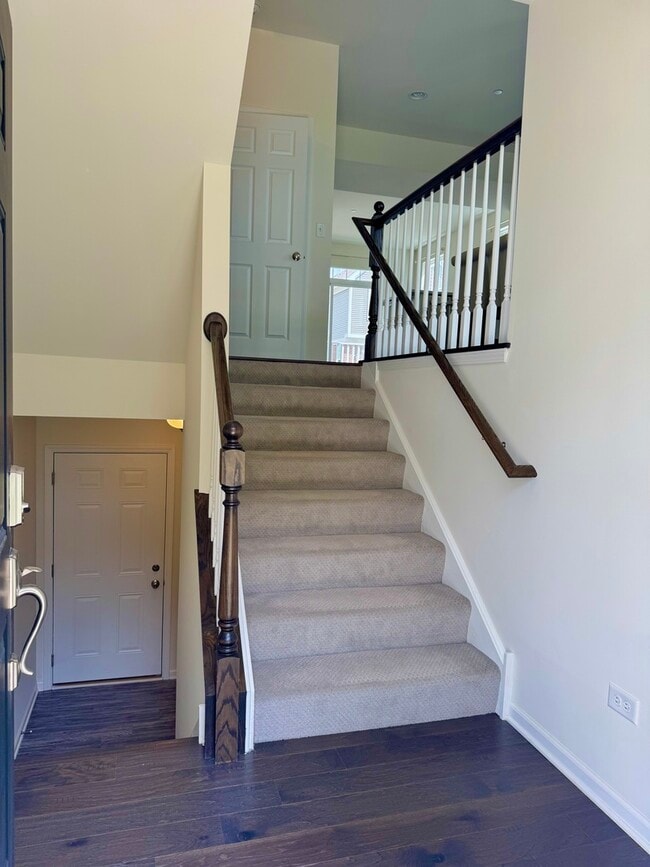 Building Photo - 4431 Monroe Ct