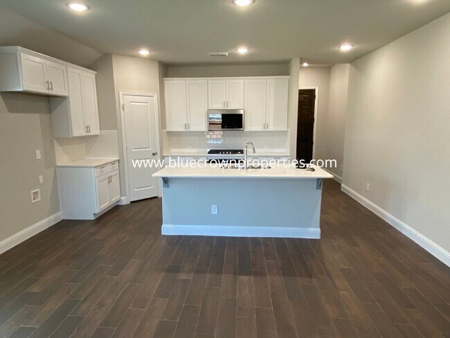 Foto del edificio - 1132 Red Hawk Ln