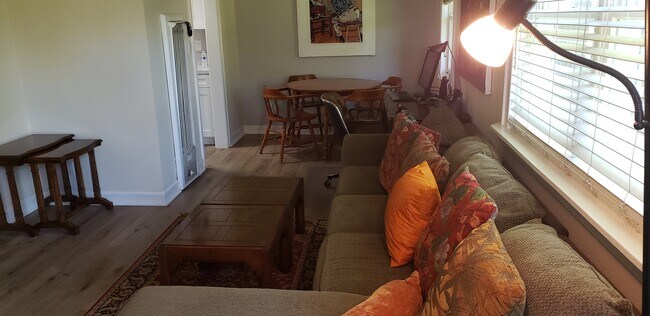 Foto del edificio - 1519 Orange Ave